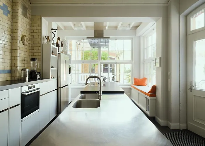 Weinberg 5 By Suite030 *