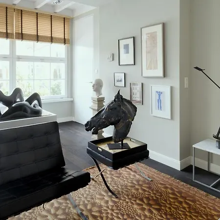 Weinberg 5 By Suite030 Berlin