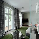 Апартаменты Weinberg 5 By Suite030 *